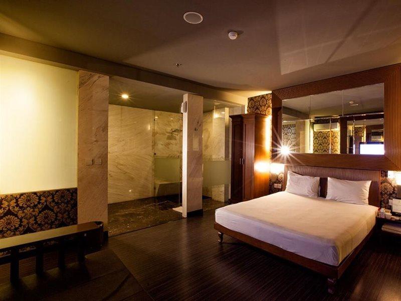 108 Hotel By Him Jacarta Exterior foto
