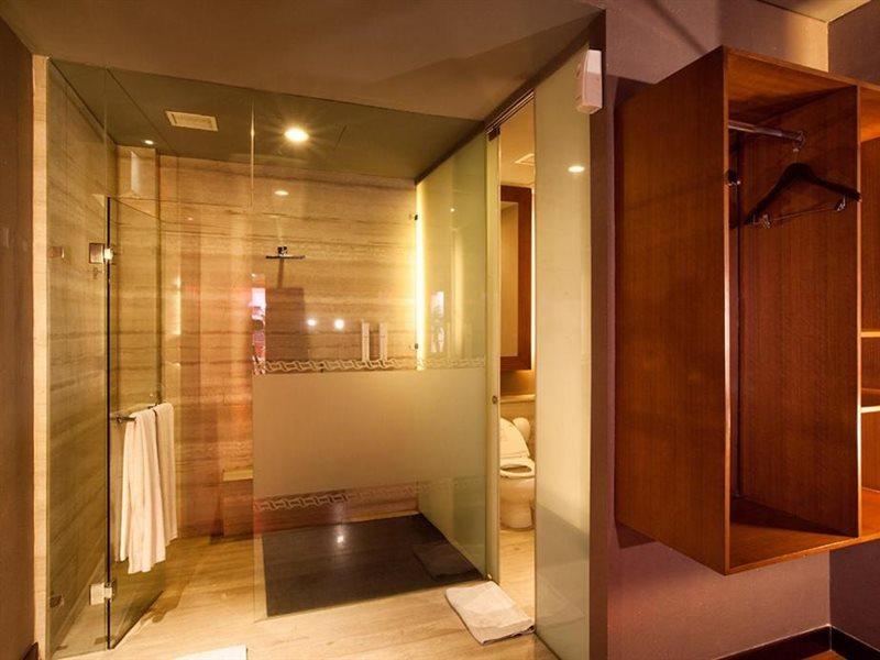 108 Hotel By Him Jacarta Exterior foto
