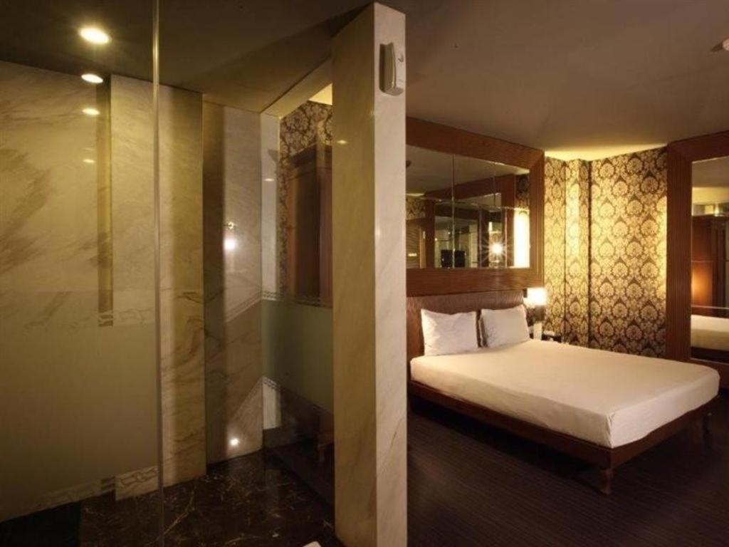 108 Hotel By Him Jacarta Exterior foto
