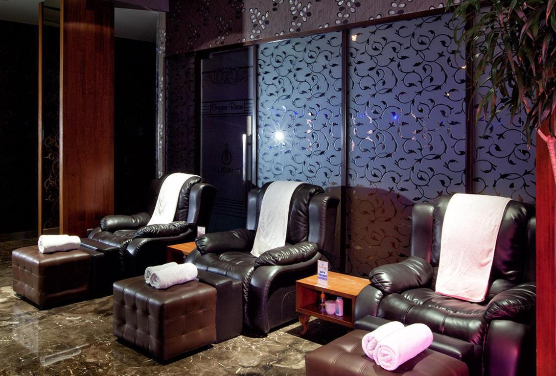 108 Hotel By Him Jacarta Exterior foto