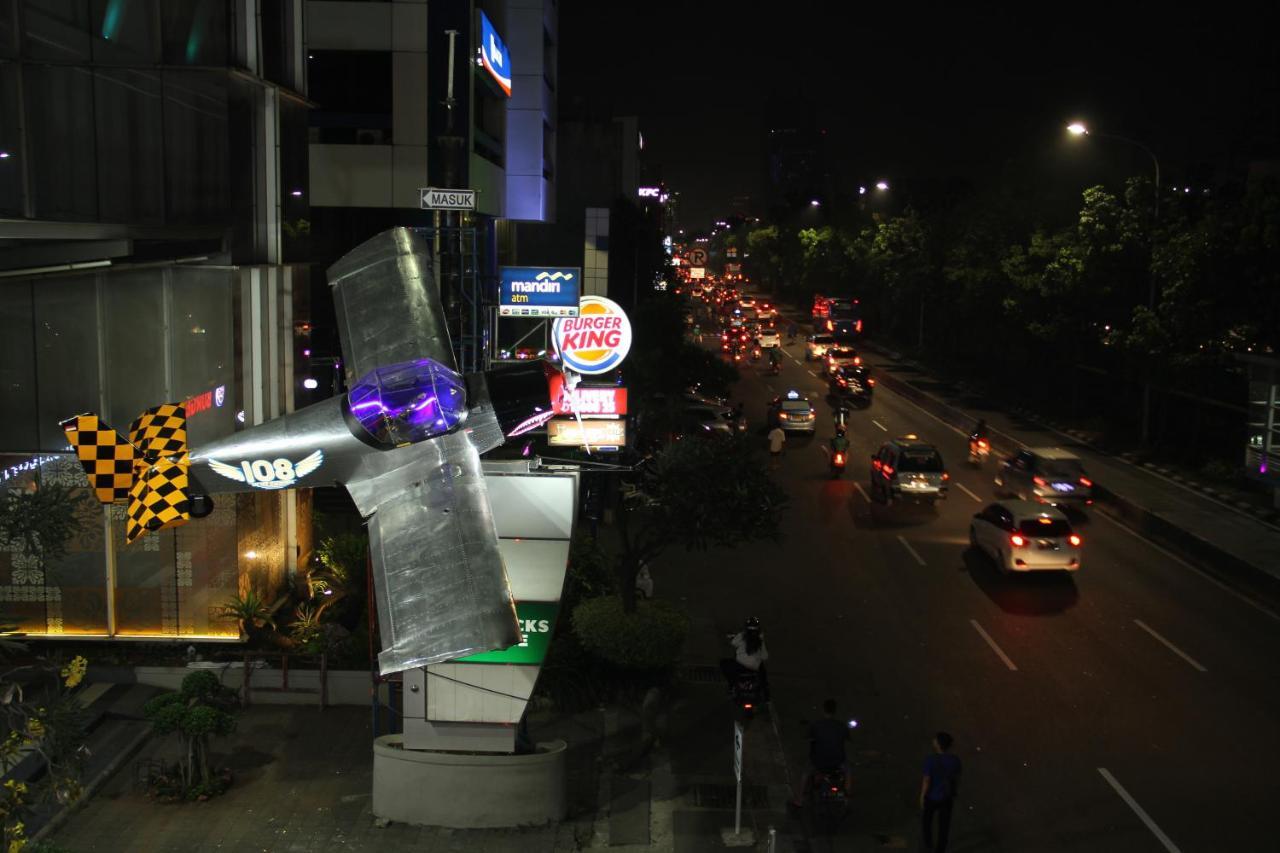 108 Hotel By Him Jacarta Exterior foto